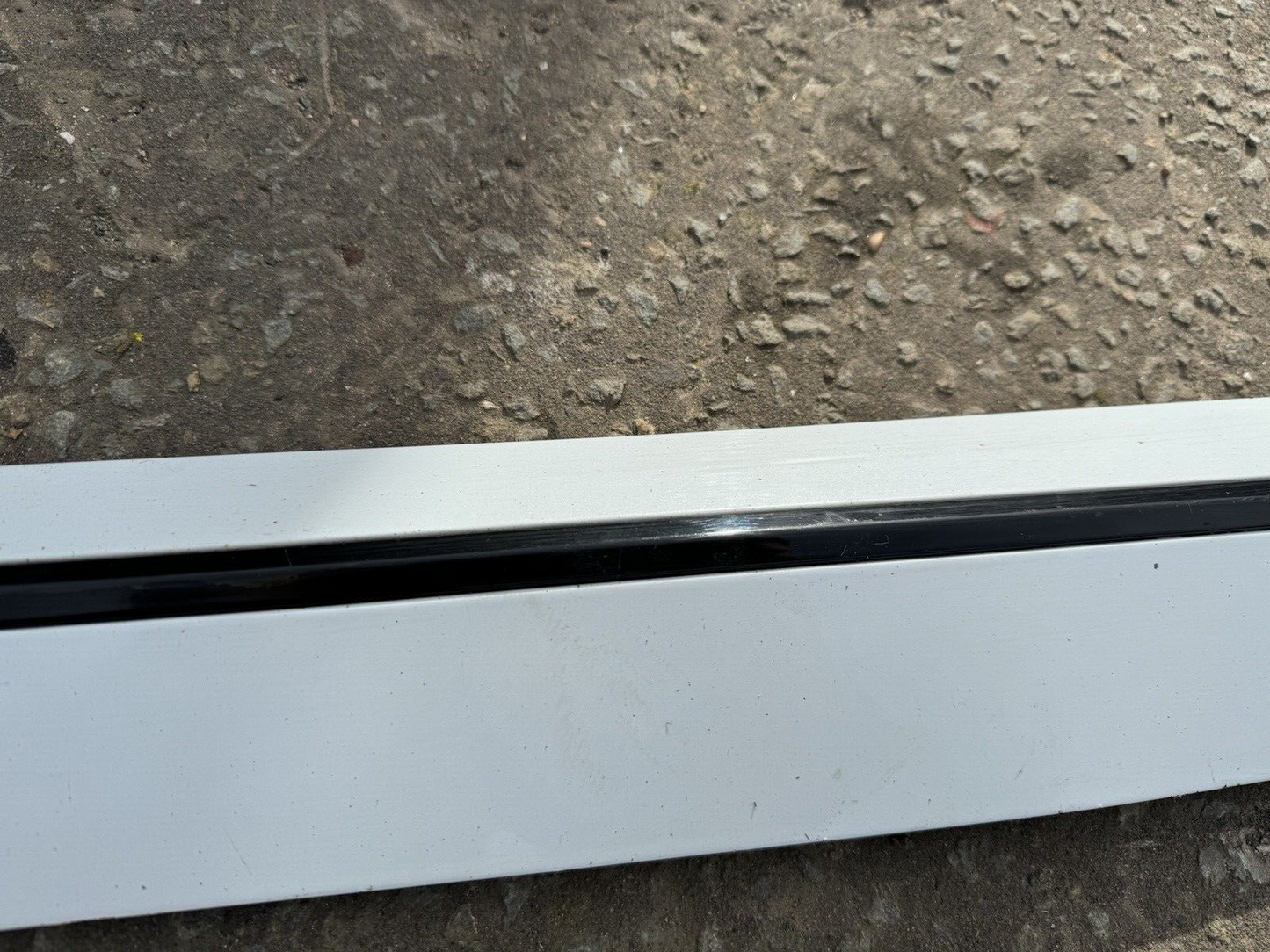 SKODA SUPERB B8 3V Estate Hybrid Front Right Door Lower Molding 3V0853294