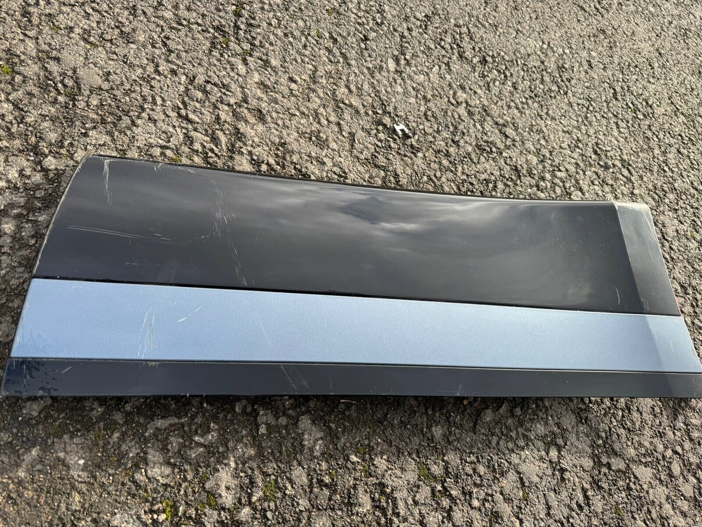 Range Rover Velar Rear Right Side Door Moulding J8A2-274A48-B Genuine