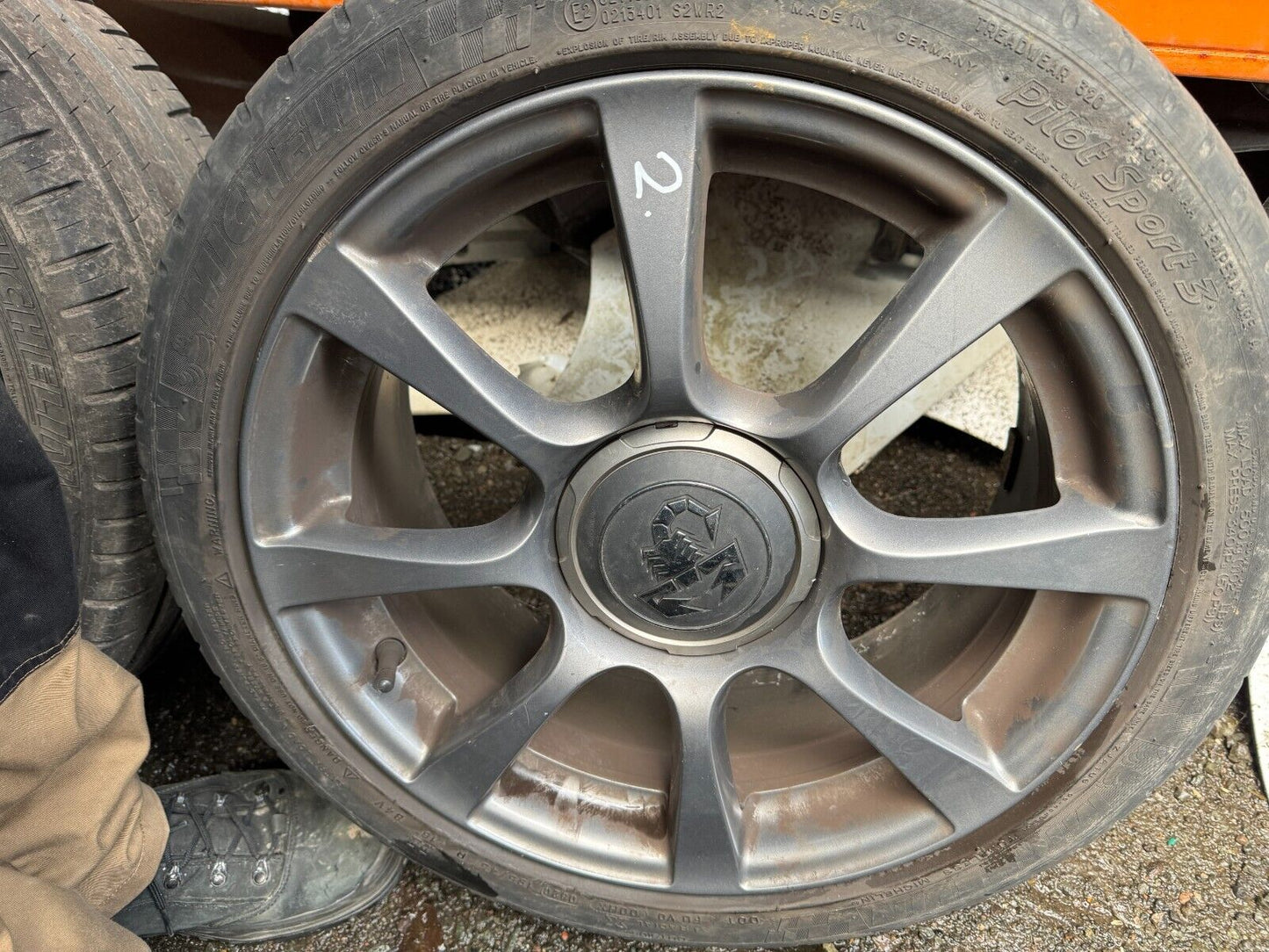 Fiat 500 Arbath 16in alloy wheel Part No 51830198 (3 available)