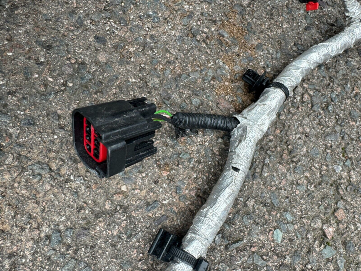 2022 LAND ROVER RANGE ROVER WIRING LOOM FOR REAR BUMPER PARKING SENSORS