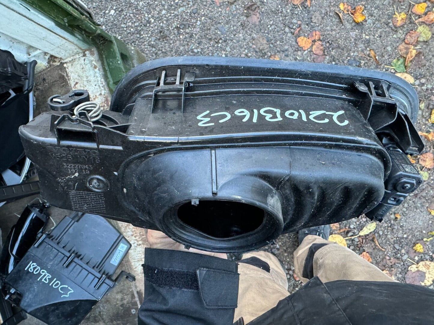 2024 VOLVO XC90 FUEL FILLER FLAP 32227043 31352798 MK2 2015 - 2024