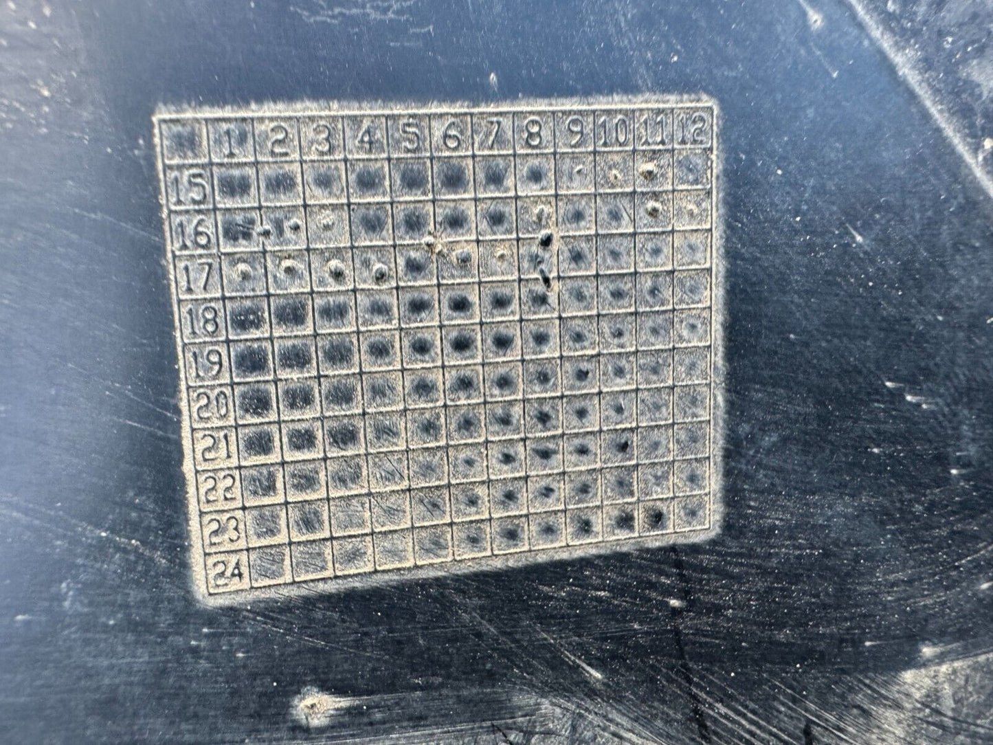 2017 LR DISCO 5 L462 FRONT RIGHT WING SUPPORT BRACKET GENUINE HY32-16F072-AA