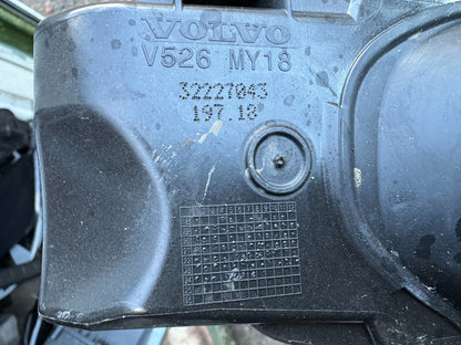 2024 VOLVO XC90 FUEL FILLER FLAP 32227043 31352798 MK2 2015 - 2024