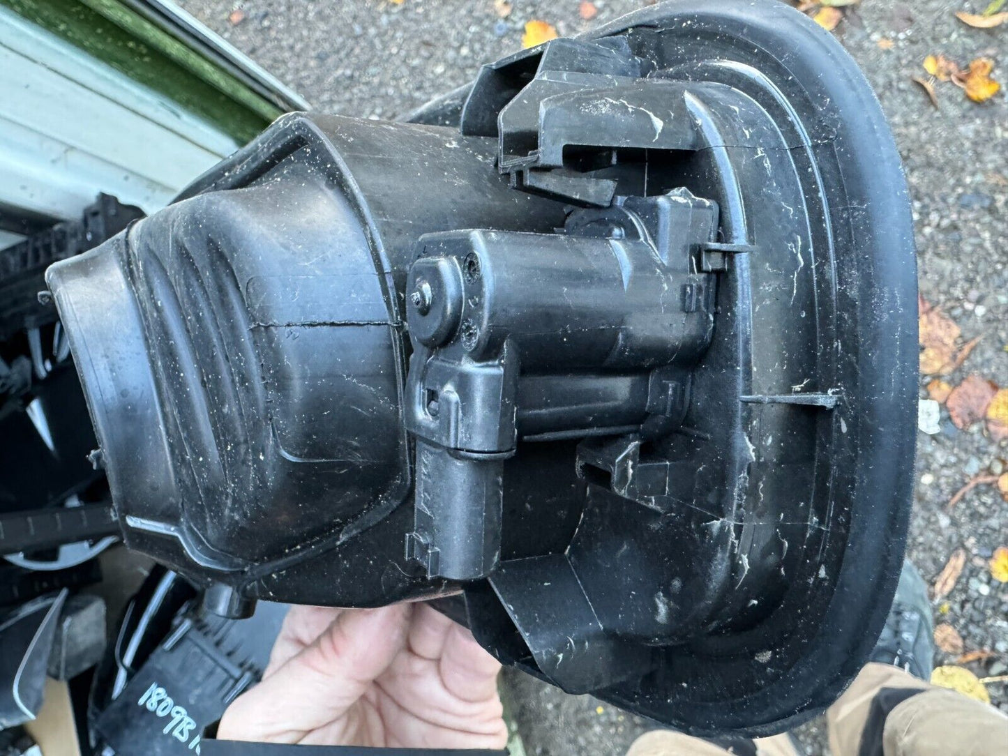 2024 VOLVO XC90 FUEL FILLER FLAP 32227043 31352798 MK2 2015 - 2024