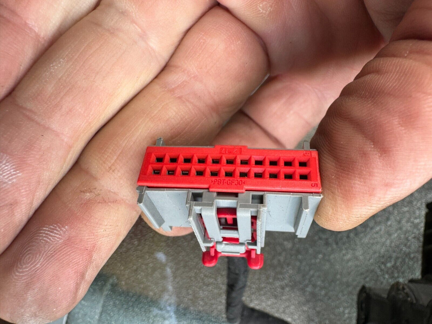 Range Rover Sport L494 LHD (15-22) Left Side Door Mirror FK62-17683-BC BROKEN!