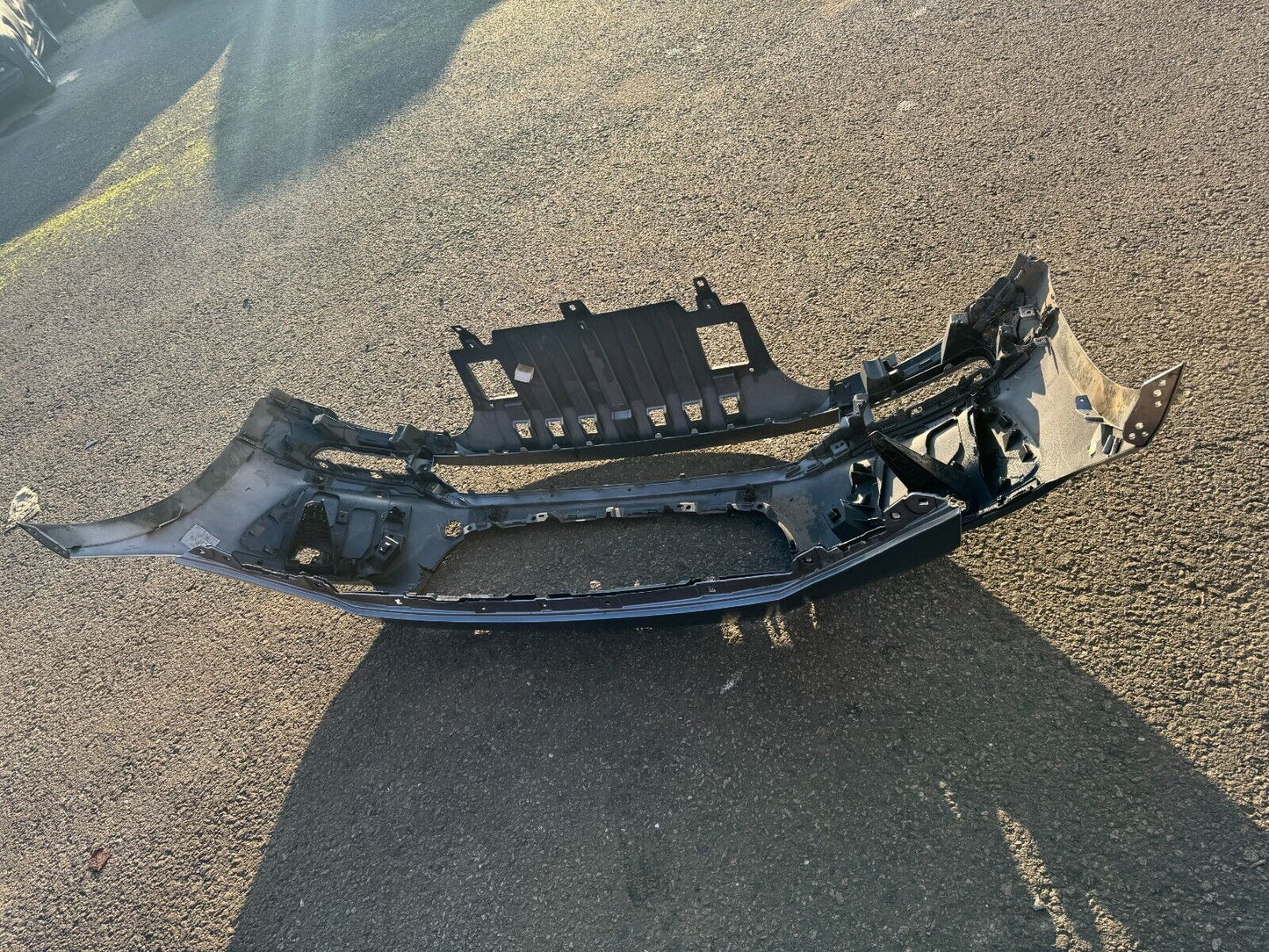 2023 Jaguar I Pace Front Bumper With Brackets J9D3 Damaged