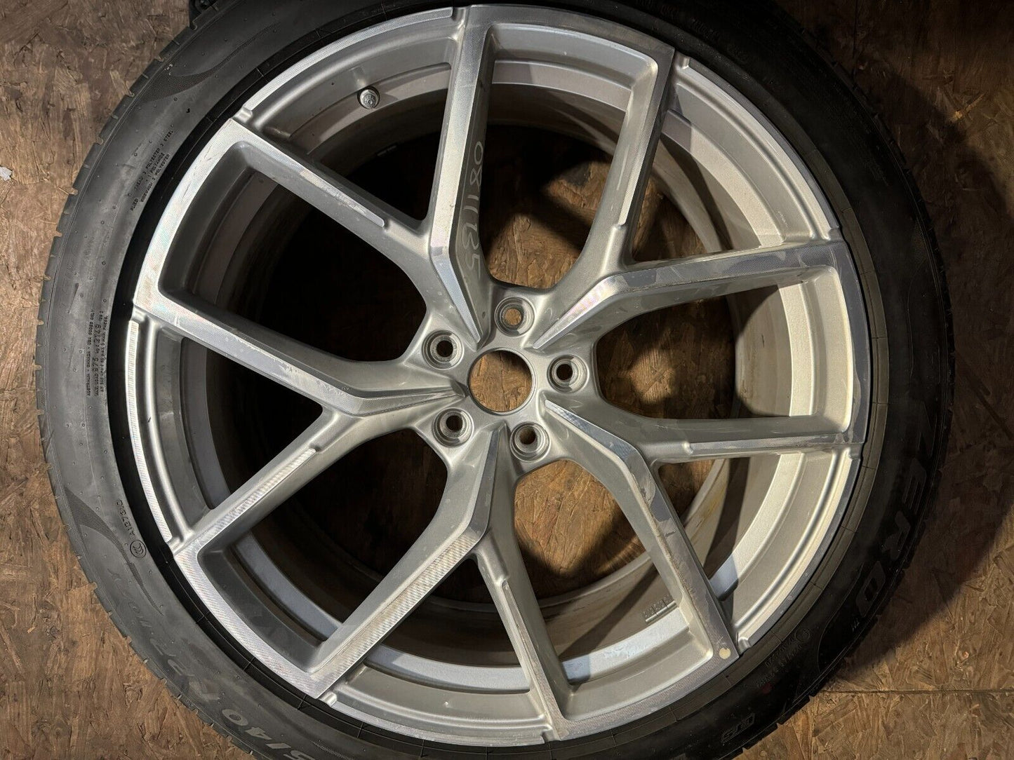 22" 9J LOTUS ELETRE Alloy Wheel 8890981935SB5 needs refurb