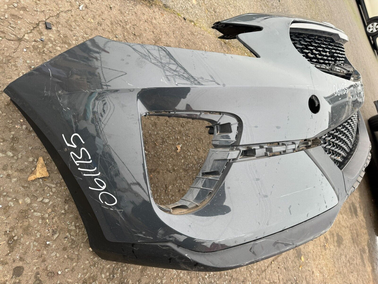 Kia X Ceed 19-on Front Bumper Genuine Oem DAMAGED