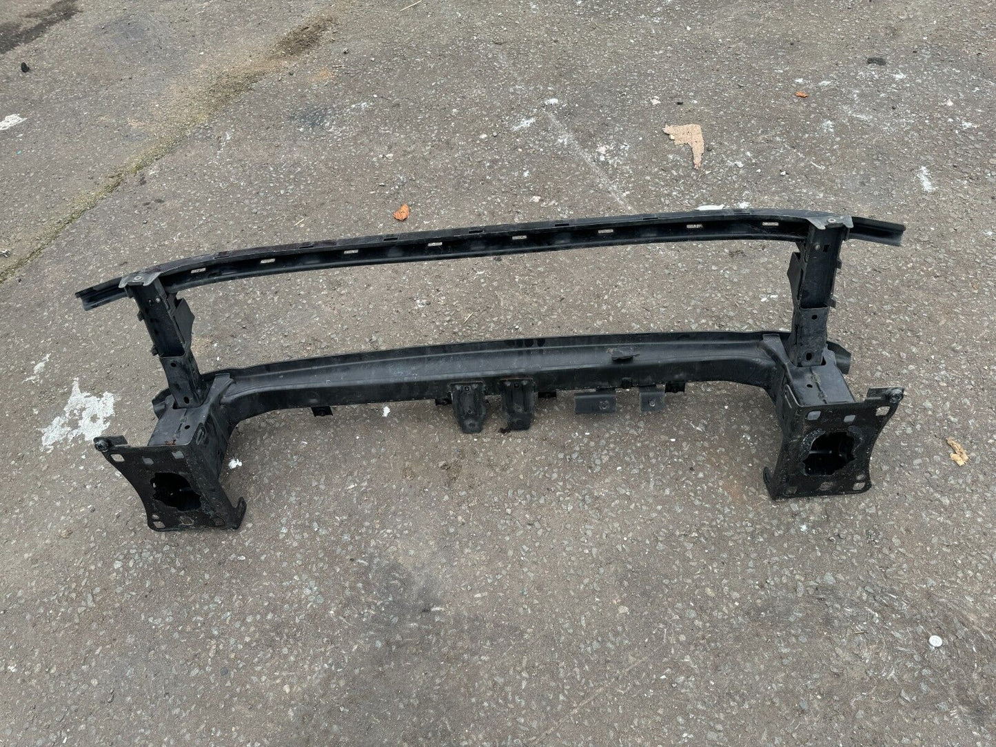 VW Passat B8 Lift original front crash bar brace 3G0807584A