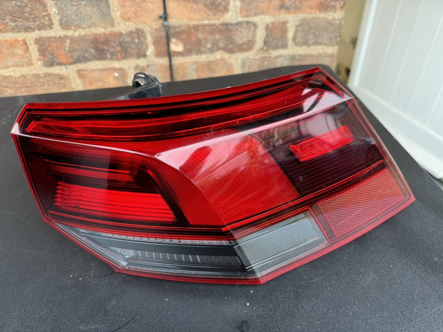 2021 VW GOLF DRIVERS TAIL LIGHT LAMP RIGHT Hatchback 2020-2024