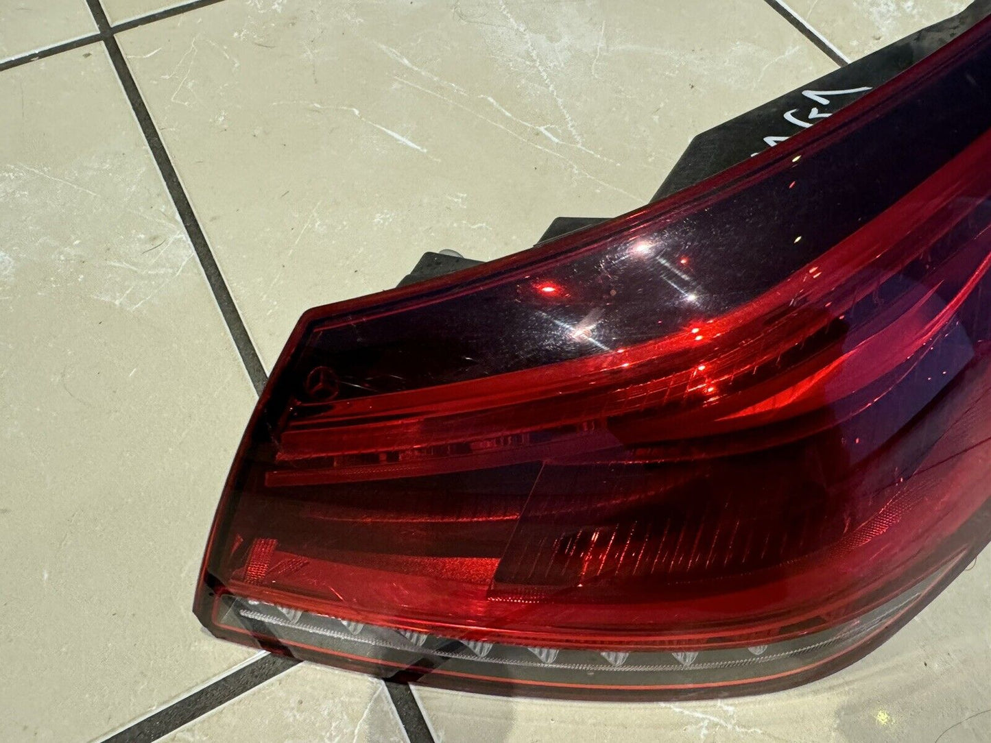 GENUINE RIGHT DRIVER SIDE REAR LIGHT P/N 649594R REF C9X04 Mercedes Benz