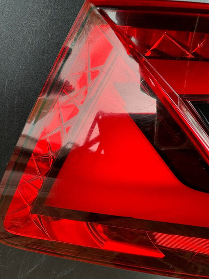 SUPERB DRIVERS TAIL LIGHT LAMP RIGHT Estate 2019 SKODA  2015-2024