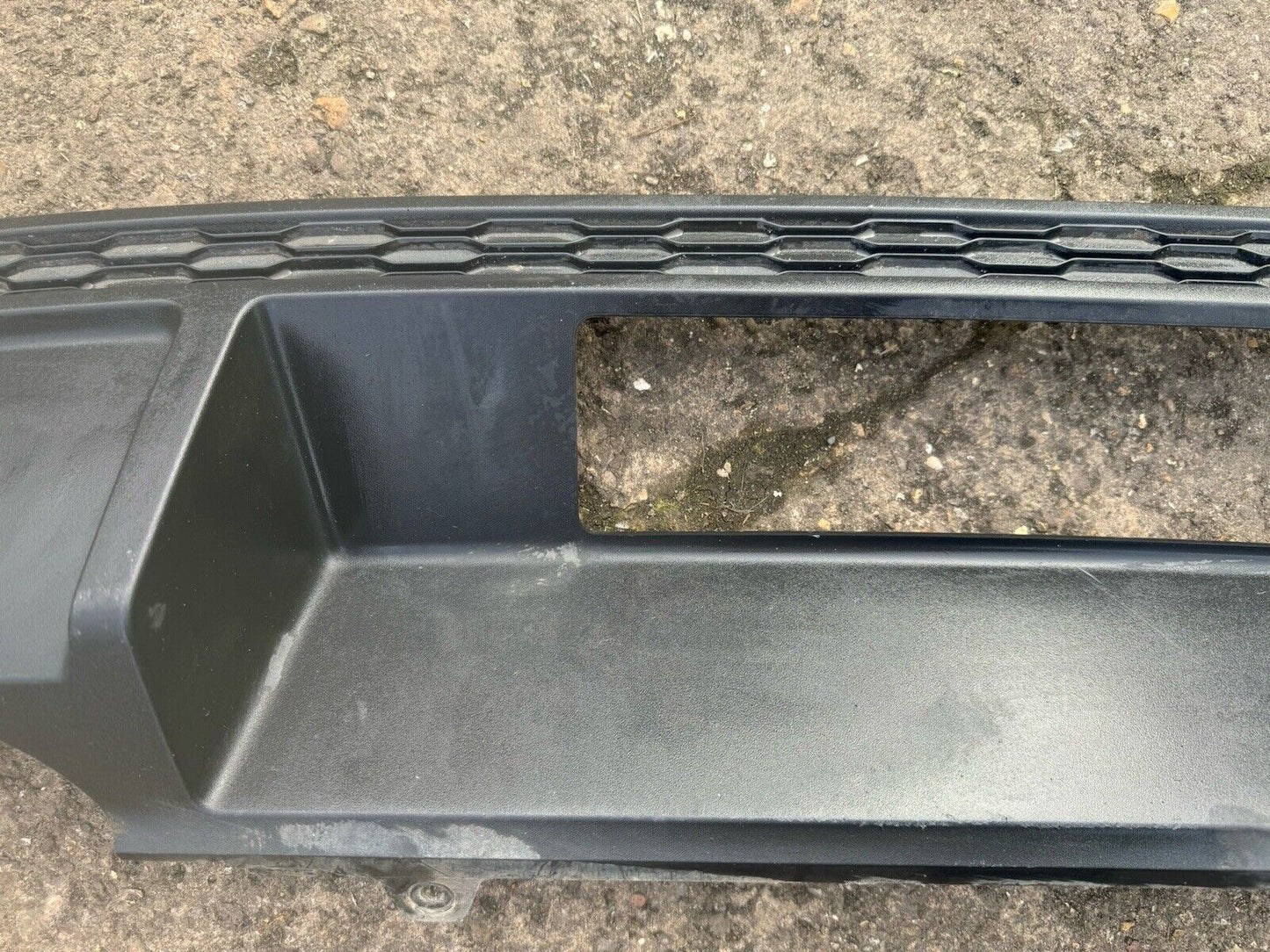 GENUINE SEAT IBIZA 2017 ON REAR BUMPER DIFFUSER 6F0807568 HST29