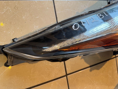 TOYOTA PRIUS HYBRID (2016 - 2018) HEADLIGHT HEADLAMP LED RIGHT DAMAGED