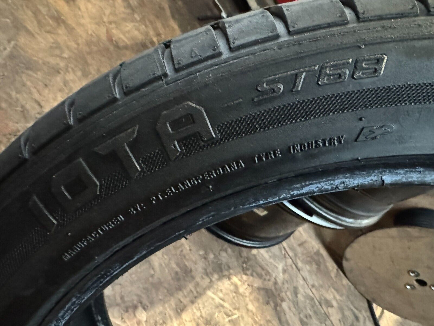 255 45 20 Accelera IOTA ST-68 -255/45 R20 105W XL SUV Tyre