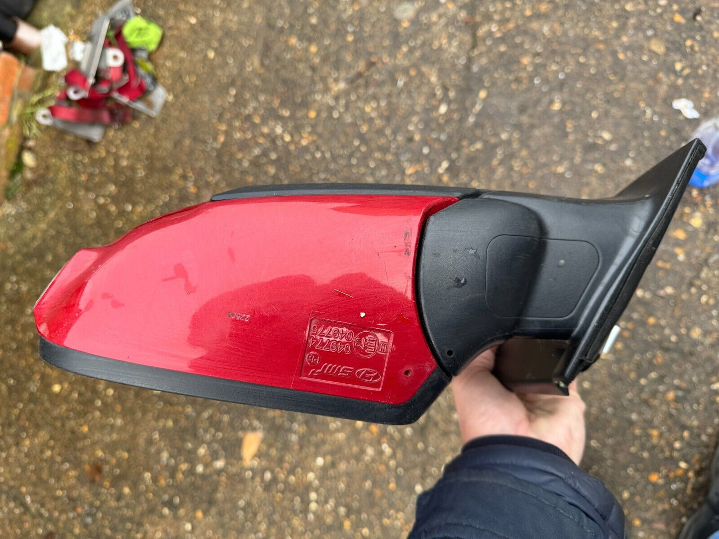 Hyundai Kona Right Exterior Mirror in Red Genuine 87620J9610Y2R 22655006 2836160