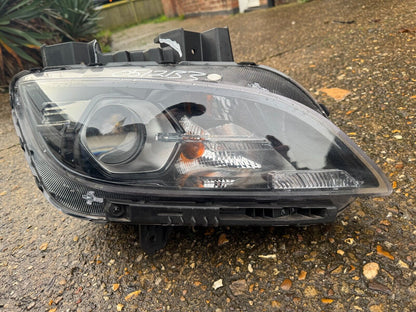 HYUNDAI KONA DRIVER SIDE RIGHT LED HEADLIGHT J992163020 / 92102J9510 DAMAGED