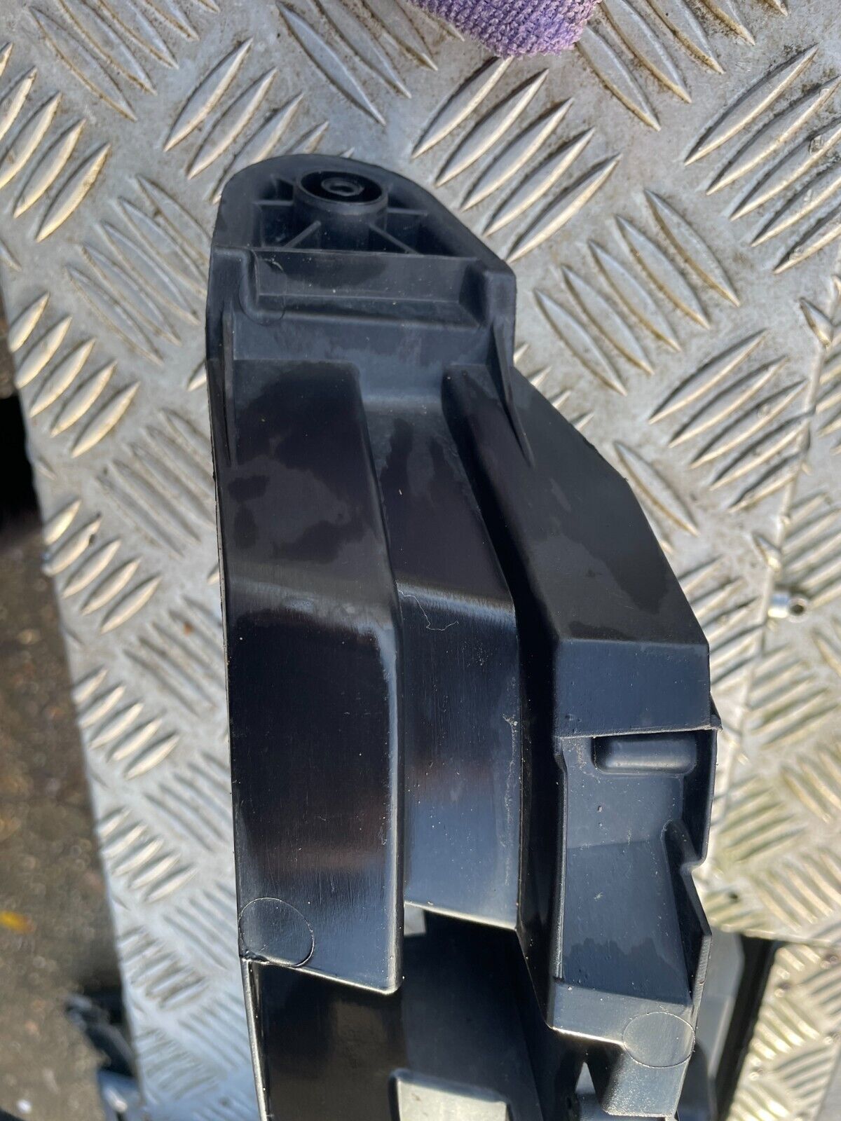 AUDI Q3 S Line  Rear Bumper Bracket Left Side 8U0807453B