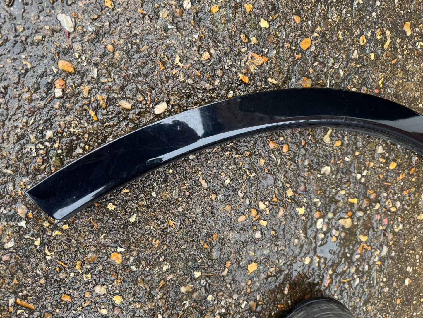 2023 LAND ROVER DISCOVERY 5 L462 SVO FRONT RIGHT WHEEL ARCH TRIM HY3M16A074 NO P