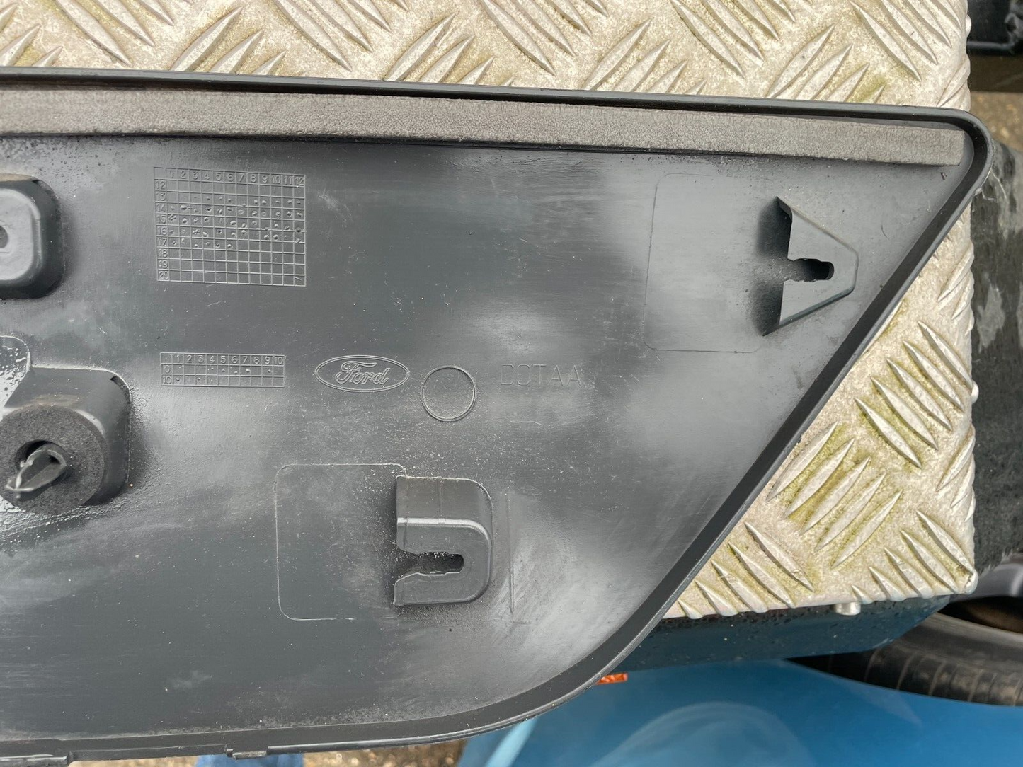 FORD TRANSIT CONNECT RH MK2 OS MOULDING TRIM DT11-V29076-D