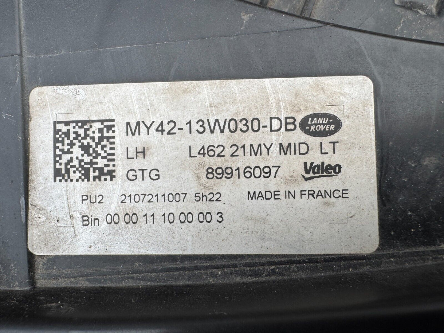 LAND ROVER DISCOVERY 5 L462 LEFT LED HEADLIGHT 2021-ON MY4213W030DB DAMAGED
