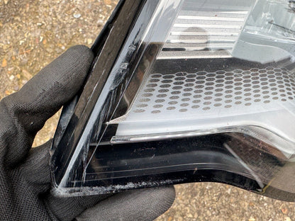 LAND ROVER DISCOVERY 5 L462 LEFT LED HEADLIGHT 2021-ON MY4213W030DB DAMAGED