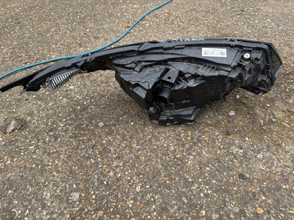 LAND ROVER DISCOVERY 5 L462 LEFT LED HEADLIGHT 2021-ON MY4213W030DB DAMAGED