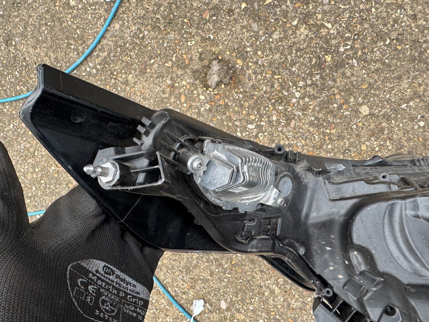 LAND ROVER DISCOVERY 5 L462 LEFT LED HEADLIGHT 2021-ON MY4213W030DB DAMAGED