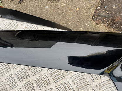 2022-2024 RANGE ROVER SPORT L461 A PILLAR WINDSCREEN EXTERIOR TRIM DRIVER RIGHT