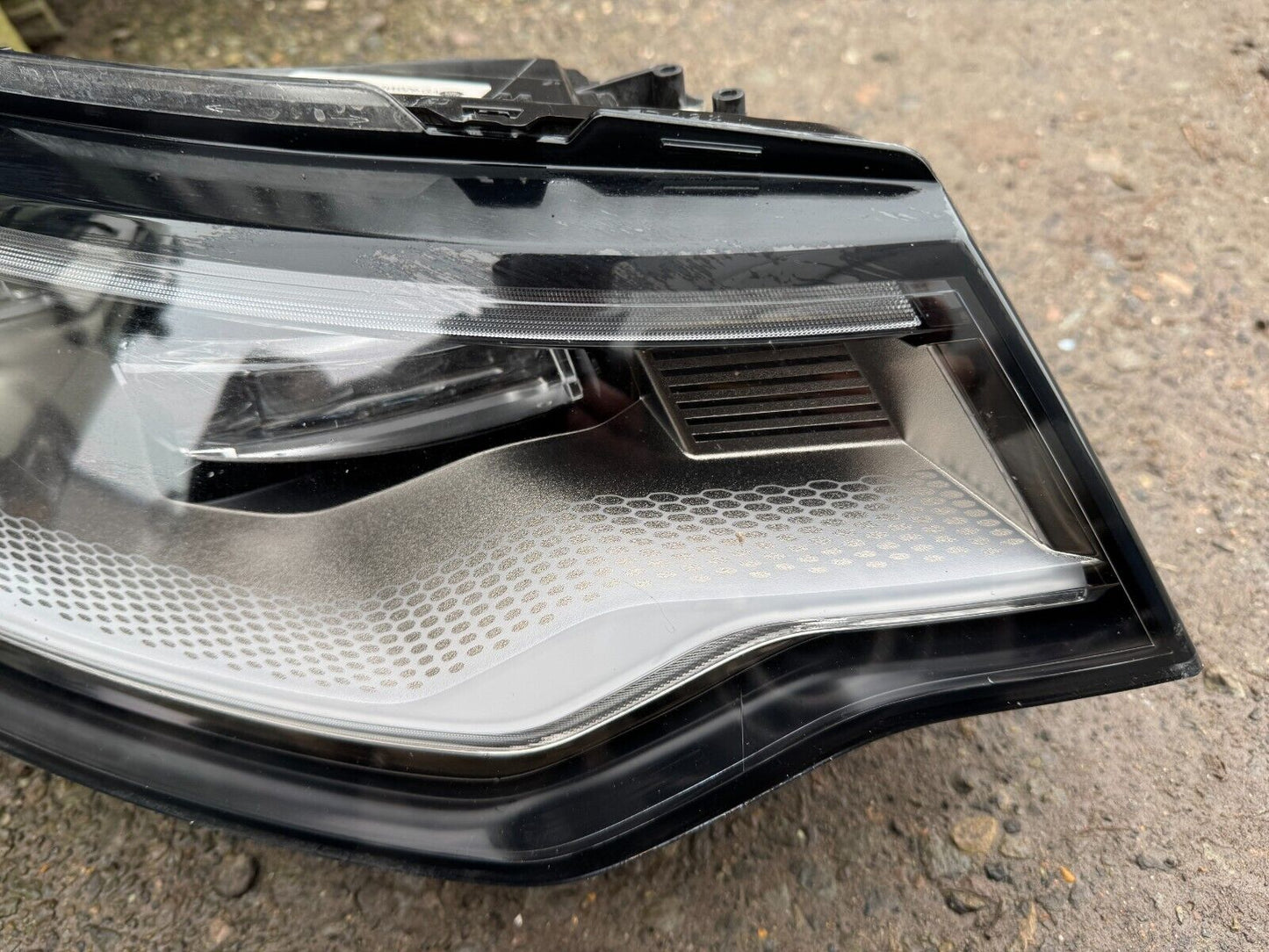 Headlight Land Rover Discovery 5 L462 2017-2023 High Full LED, right side, o/s