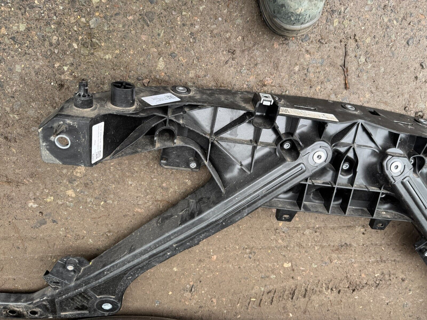 2024 Tesla Model Y 20-2024 Front Bumper Reinforcement Slam Panel 1660012-99-C