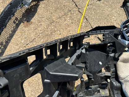 BMW iX 2024 Front bumper mounting bracket 9879666