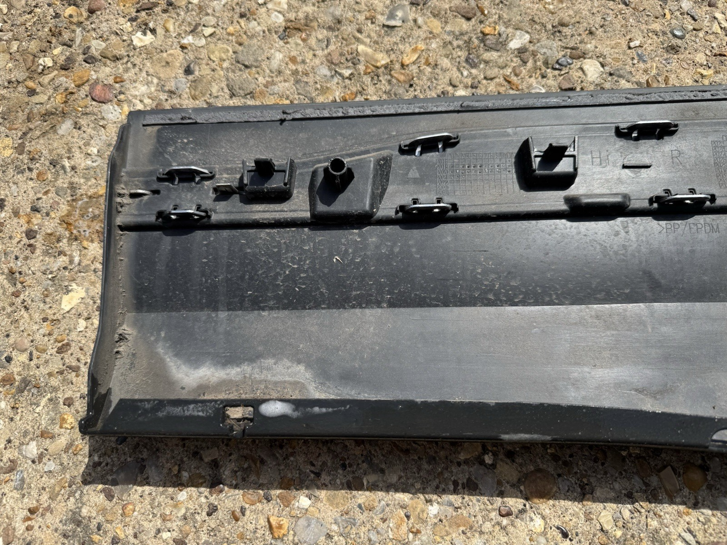 Mercedes GLA H247 Rear Right Side Door Moulding 2020 ON A2477375000 Genuine