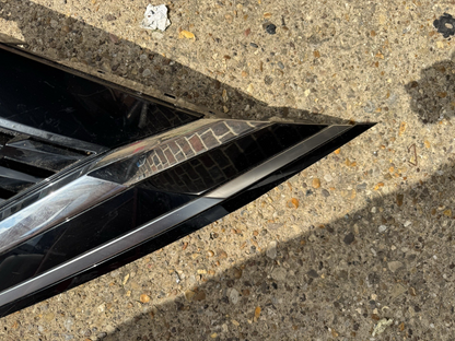 NISSAN QASHQAI Front Grill 2021-2024 | OEM 62310-6UM Used Genuine