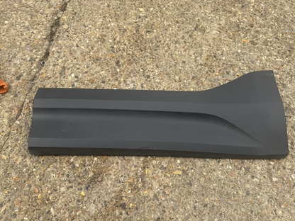 VOLVO XC40 24+ PASSENGER REAR LOWER DOOR MOULDING GENUINE USED 32409186