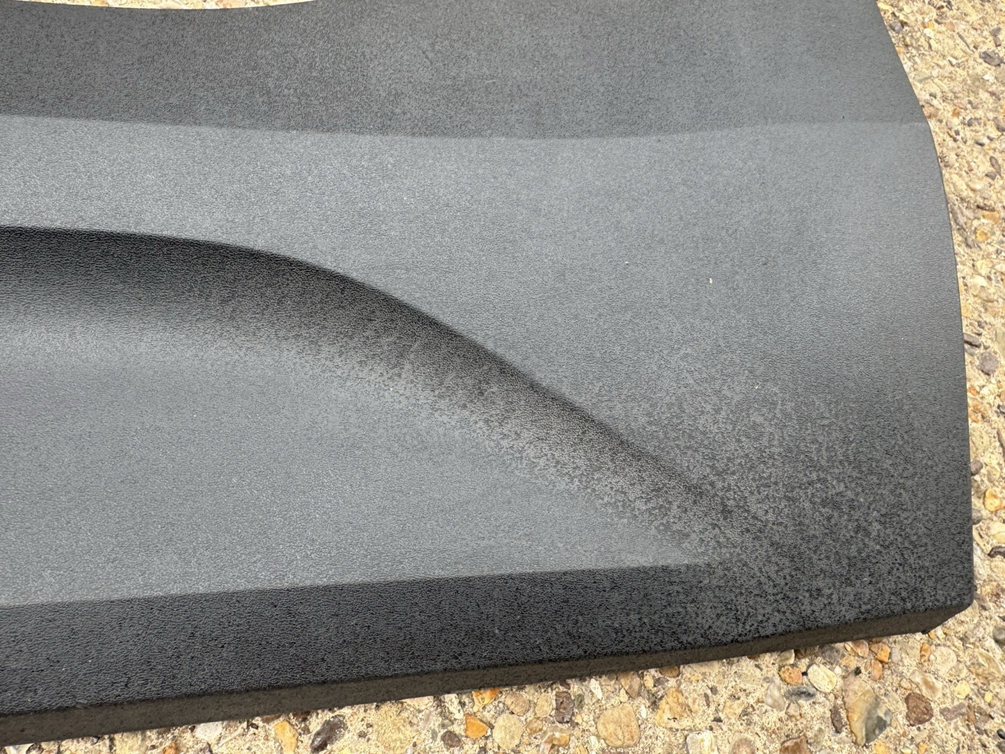 VOLVO XC40 24+ PASSENGER REAR LOWER DOOR MOULDING GENUINE USED 32409186
