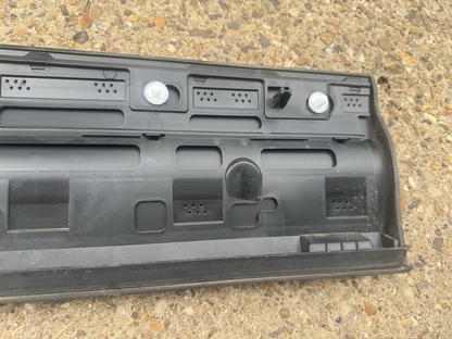VOLVO XC40 24+ PASSENGER REAR LOWER DOOR MOULDING GENUINE USED 32409186