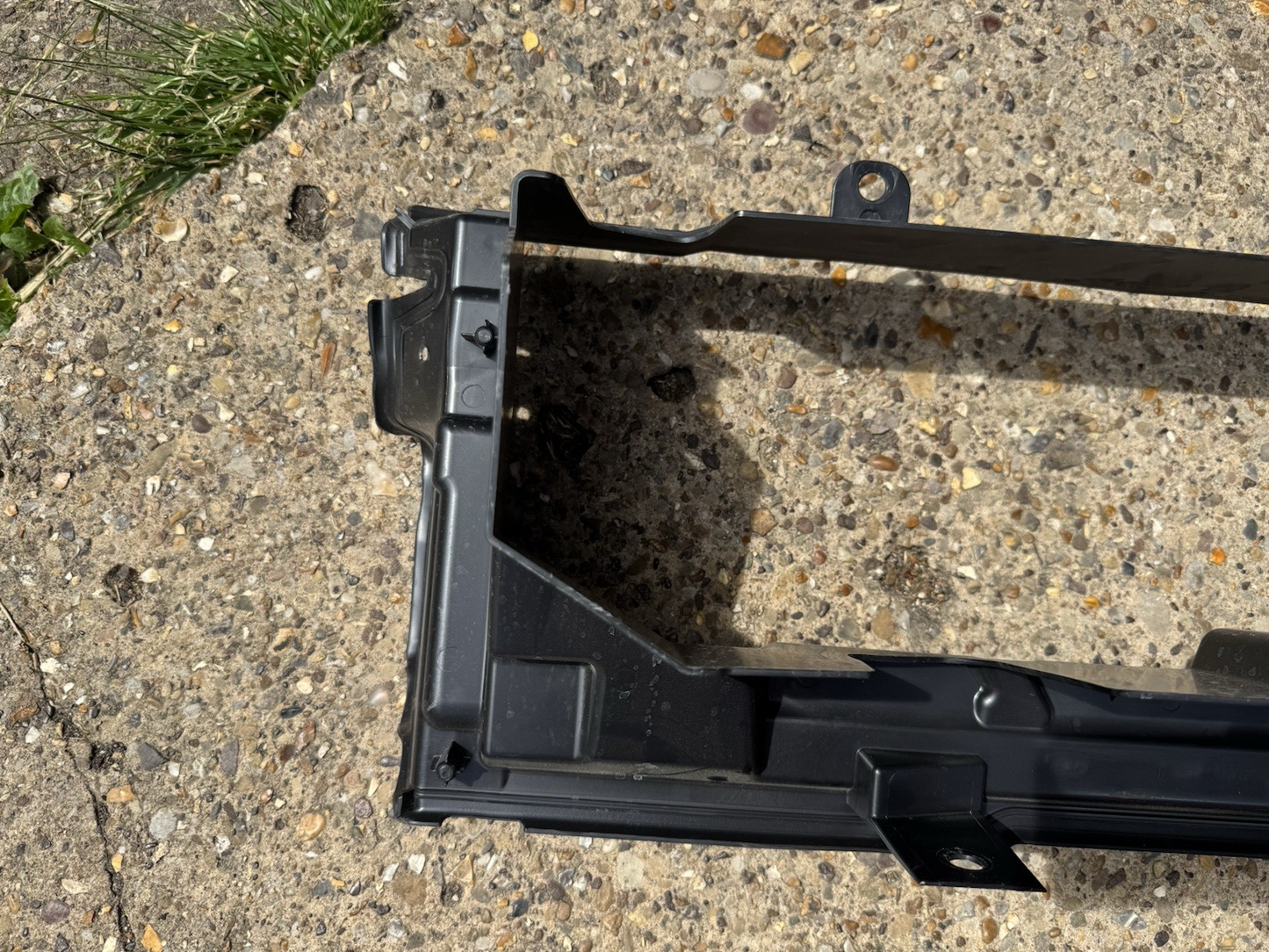Land Rover Defender L663 Air Duct Air Intake Frame L8B2-8A303-AC