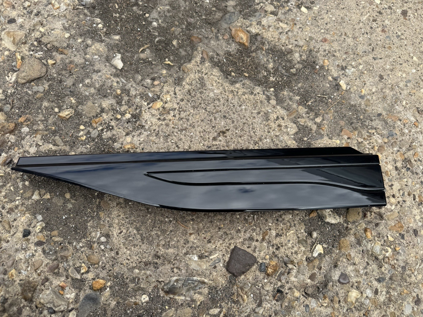 2019 ON L551 RANGE ROVER EVOQUE FRONT WING MOULDING LH PASSENGER L8DM280B10AA