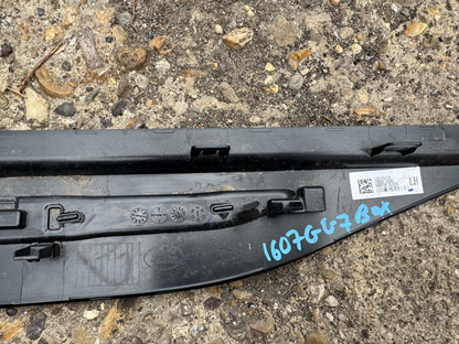 2019 ON L551 RANGE ROVER EVOQUE FRONT WING MOULDING LH PASSENGER L8DM280B10AA