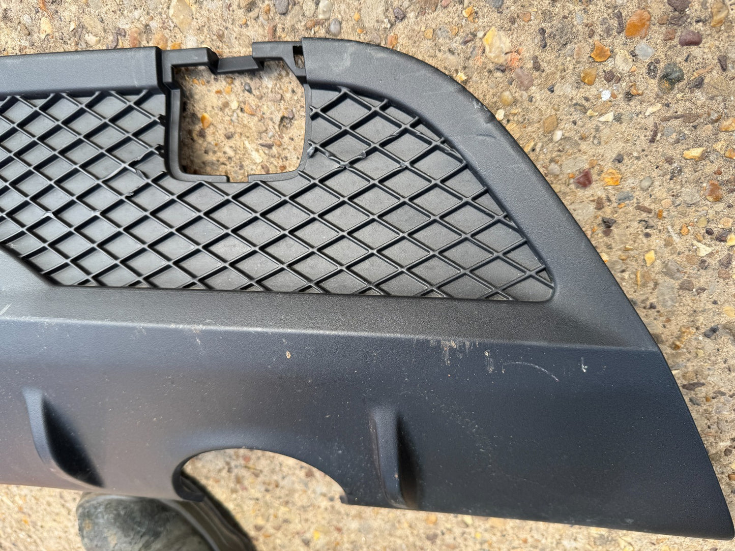 2024 MG Rear Bumper Diffuser Insert p11222223 Damaged