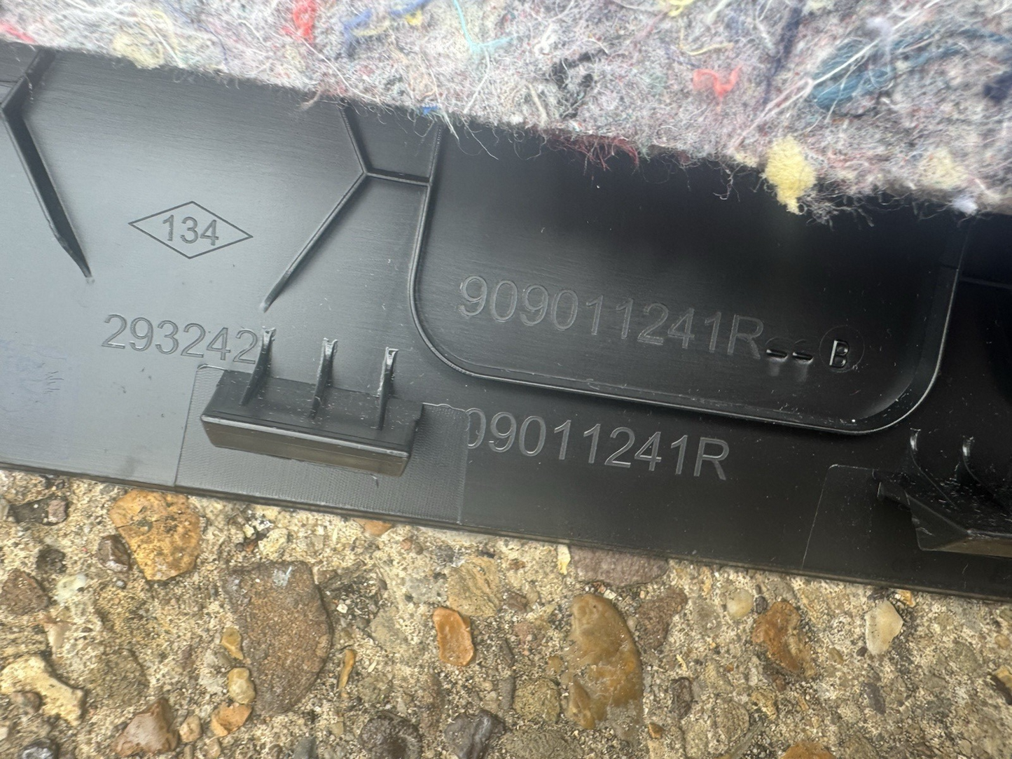 909011241R renault 2024