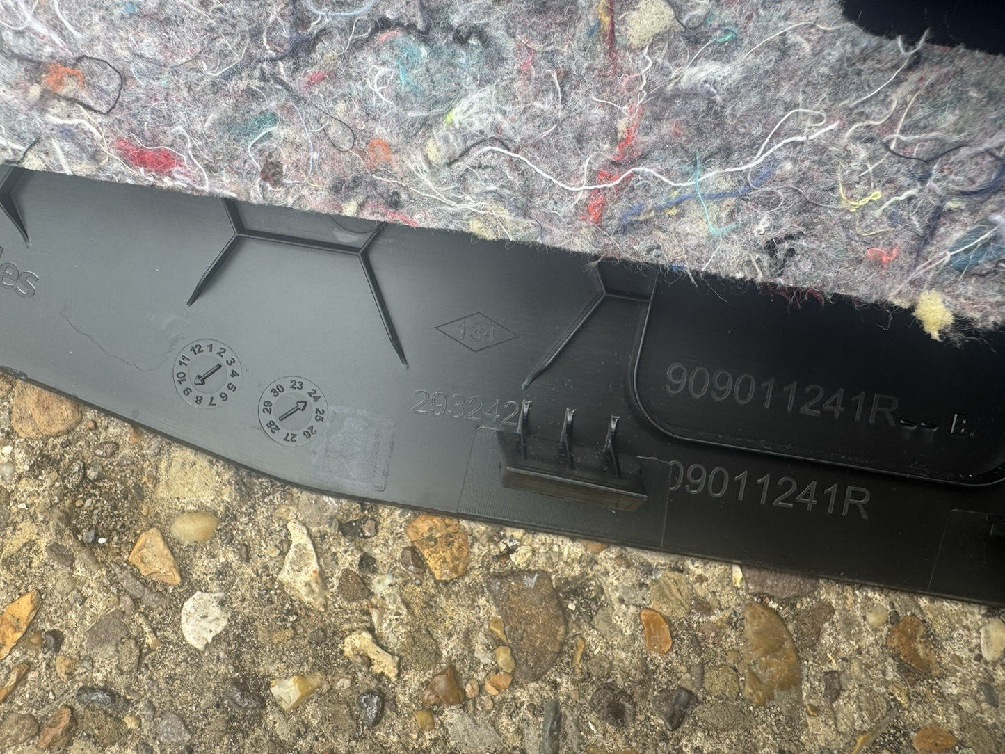 909011241R renault 2024