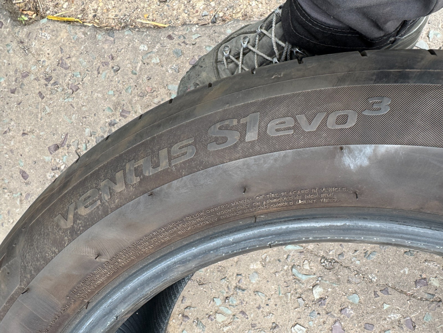 225/55r18 102Y XL Hankook Ventus S1 evo3 * MO 2255518 225 55 18 2024 2 in stock