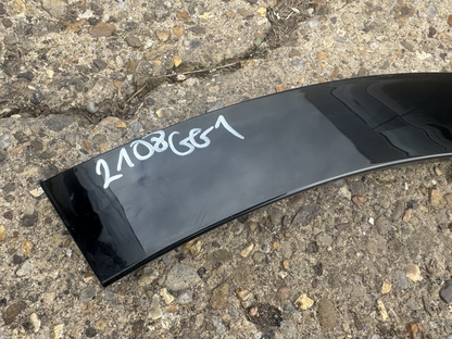 cracked KIA SPORTAGE 2022-2025 FRONT LEFT WHEEL ARCH MOLDING TRIM 87713-R2300