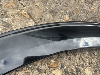 cracked KIA SPORTAGE 2022-2025 FRONT LEFT WHEEL ARCH MOLDING TRIM 87713-R2300