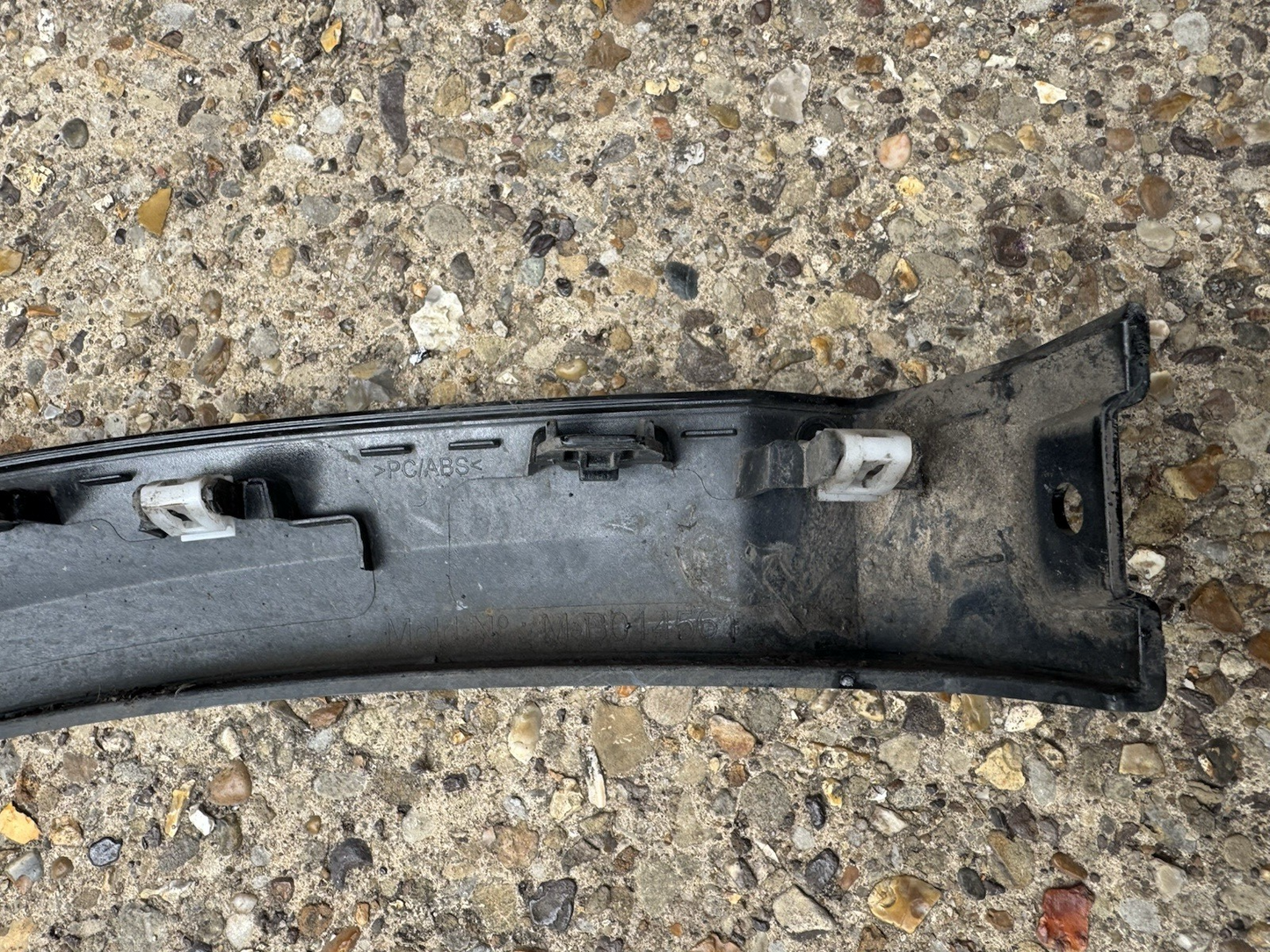 2017 PEUGEOT 3008 Mk2 Rear Right Wheel Arch/Spat 28638-c04