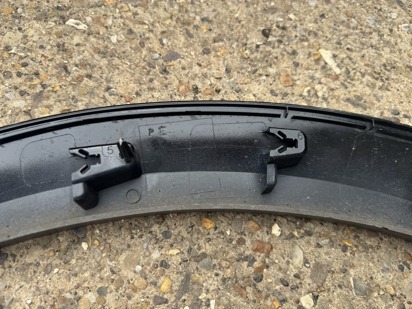 2017 PEUGEOT 3008 Mk2 Rear Right Wheel Arch/Spat 28638-c04