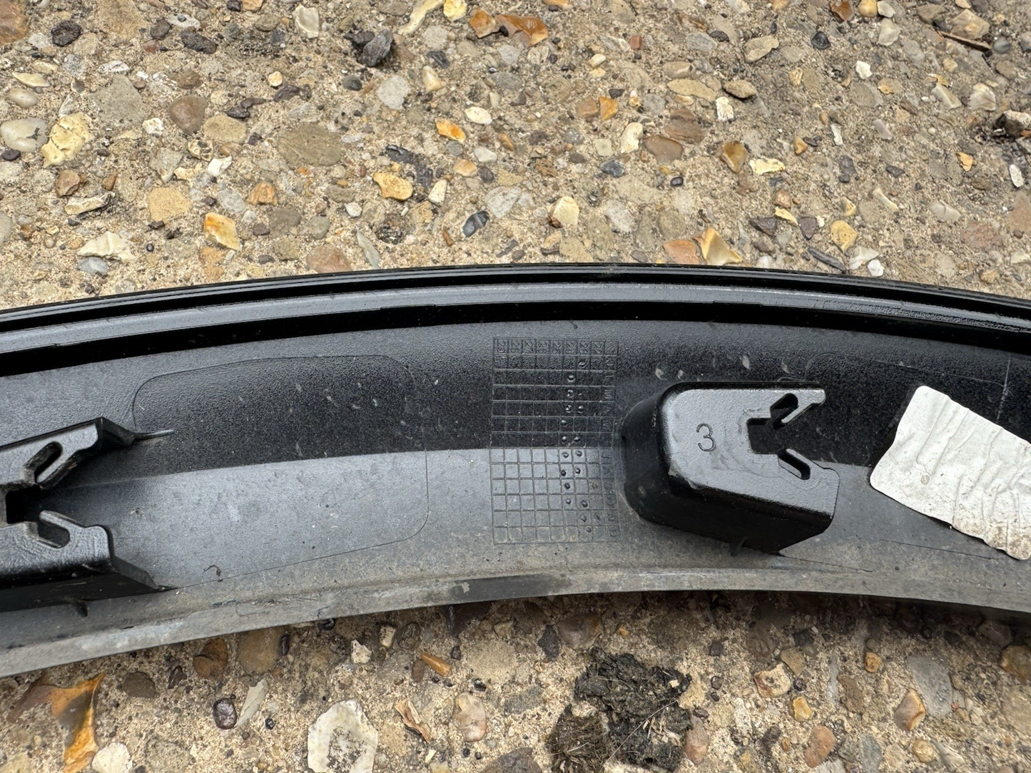 2017 PEUGEOT 3008 Mk2 Rear Right Wheel Arch/Spat 28638-c04