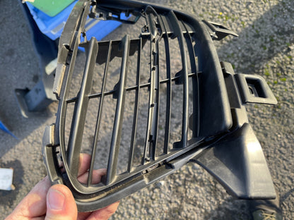 Peugeot 308 MK2 Facelift Front Right Bumper Fog Light Grille Surround Genuine